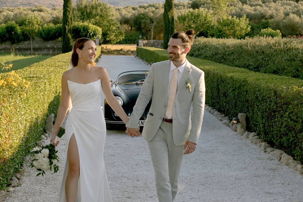 A chic spring wedding in Crete with a mediterranean flair | Eleonore & Georgios