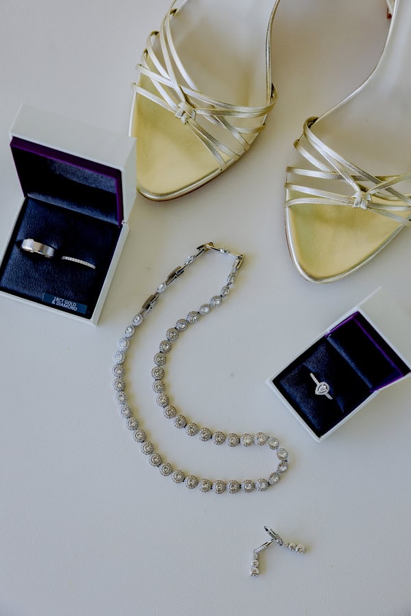 Summer Wedding Lythos White Blooms