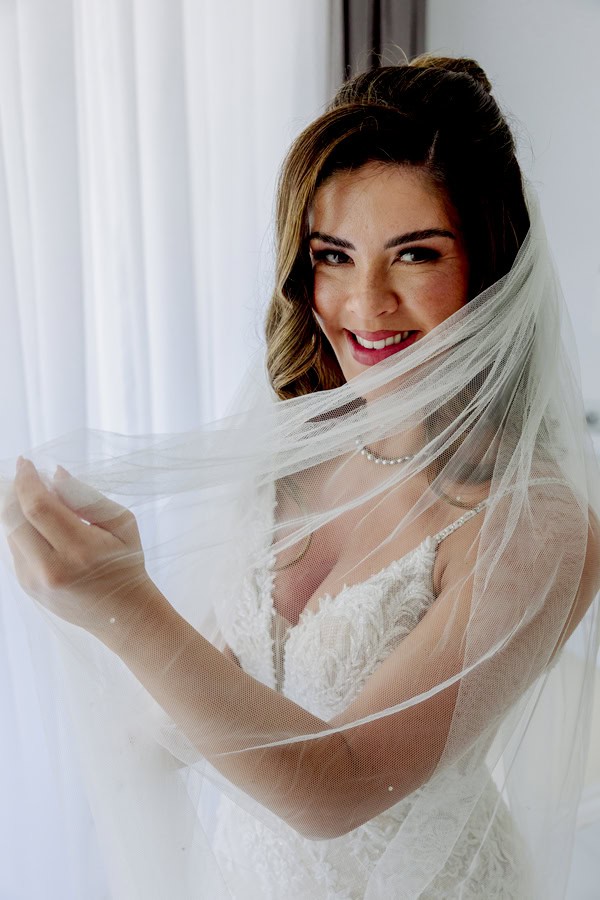 Summer Wedding Lythos White Blooms