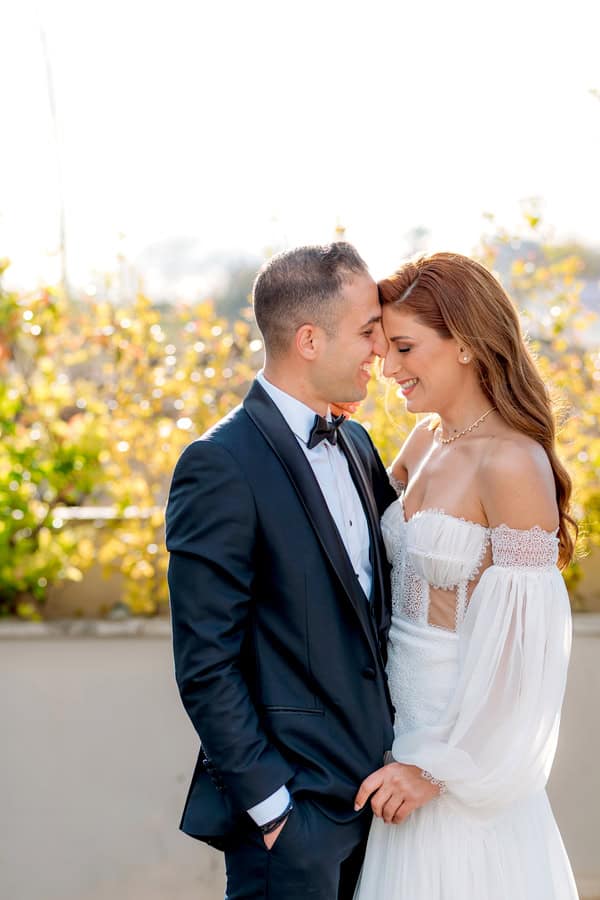 Winter Wedding Beautiful Blooms Red Hues