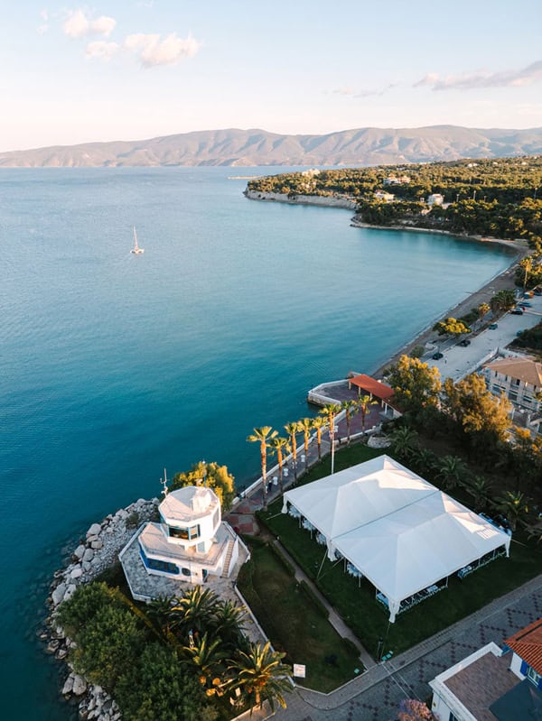 Chic Spring Wedding Gorgeous White Florals