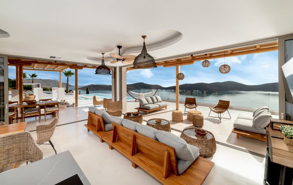 Destination Wedding Experience In Crete