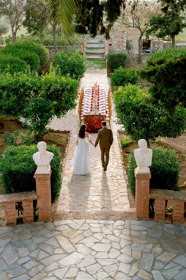 Gorgeous Styled Shoot With Bold Red Tablescape Inspired By Nature