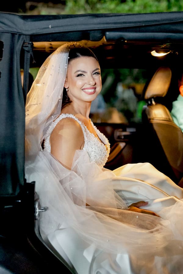 Romantic Summer Wedding Patra White Gold Details