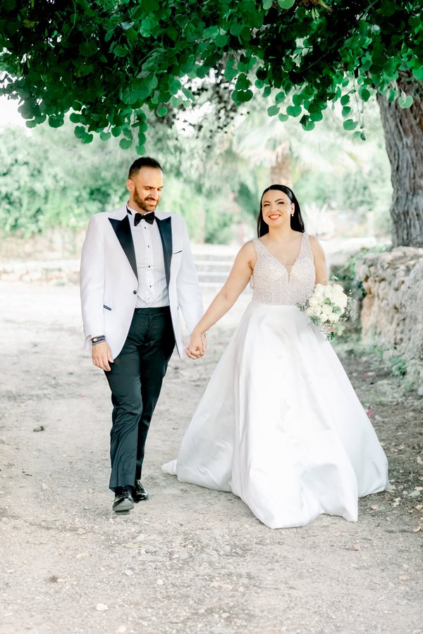 Romantic Summer Wedding Patra White Gold Details