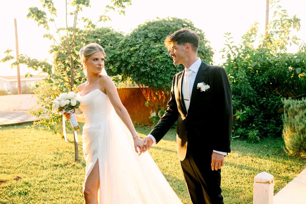 Summer wedding in Pyrgos filled with romantic details | Despina & Nikos