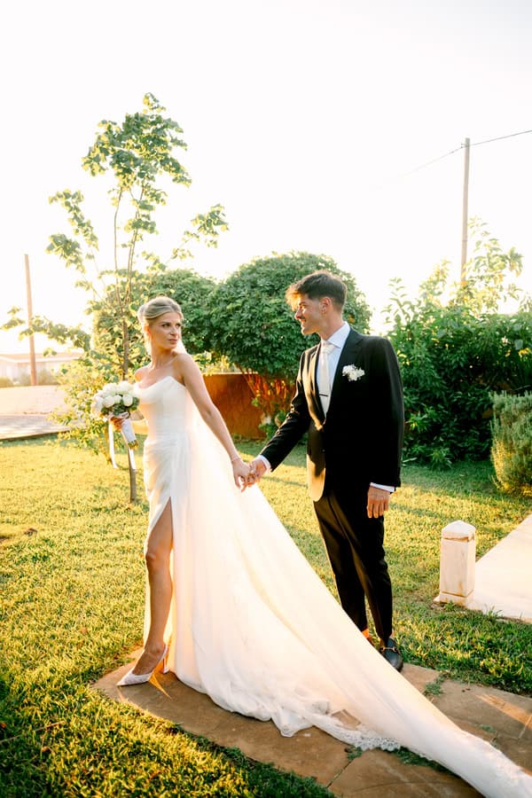 Summer Romantic Wedding In Pyrgos