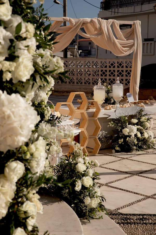 Summer Wedding In Kos With White Flowers And Natural Details