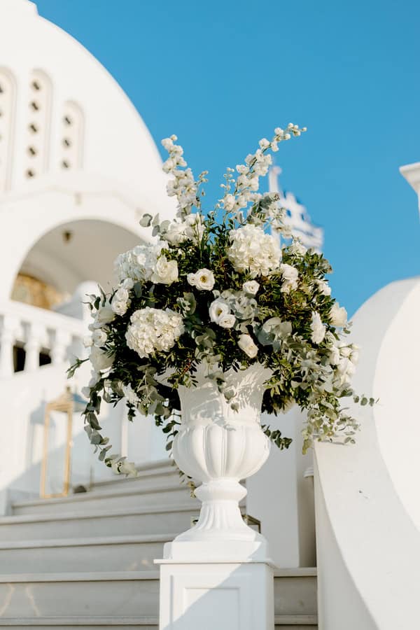 Summer Wedding White Blooms Floral Decor