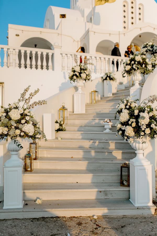 Summer Wedding White Blooms Floral Decor