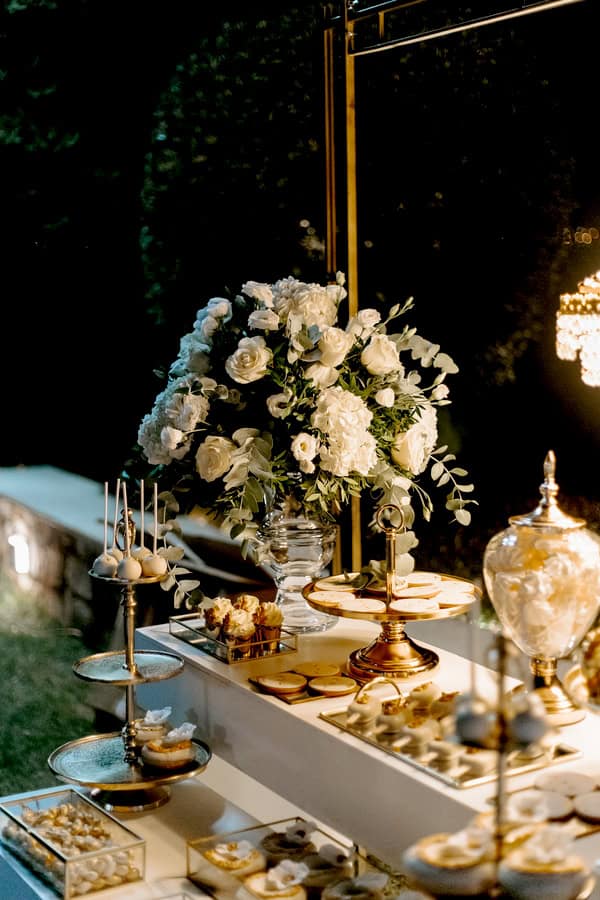 Summer Wedding White Blooms Floral Decor