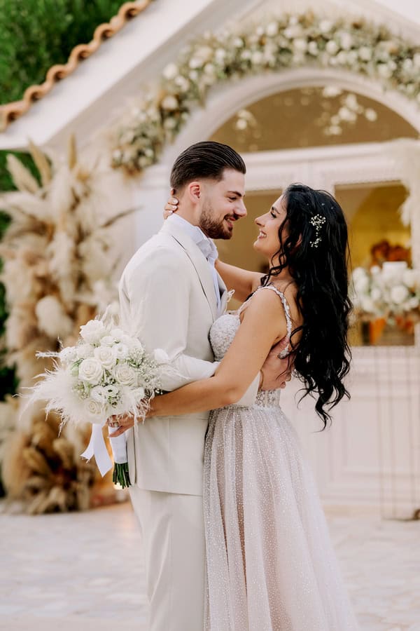 Boho Summer Wedding Efilena Venue Athens