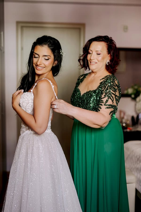 Boho Summer Wedding Efilena Venue Athens