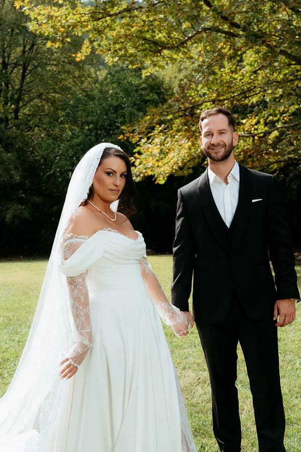 Chic White Flower Wedding Naoussa