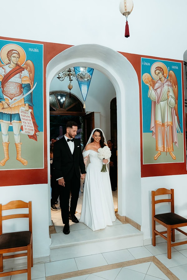 Chic White Flower Wedding Naoussa