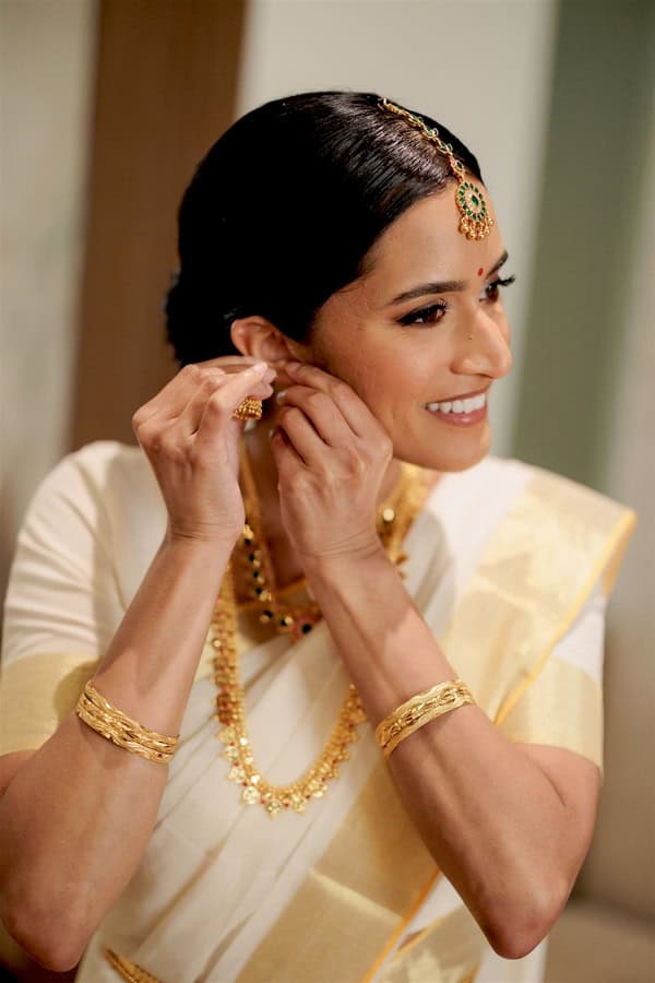 Colorful Cultural Wedding Crete Indian Details