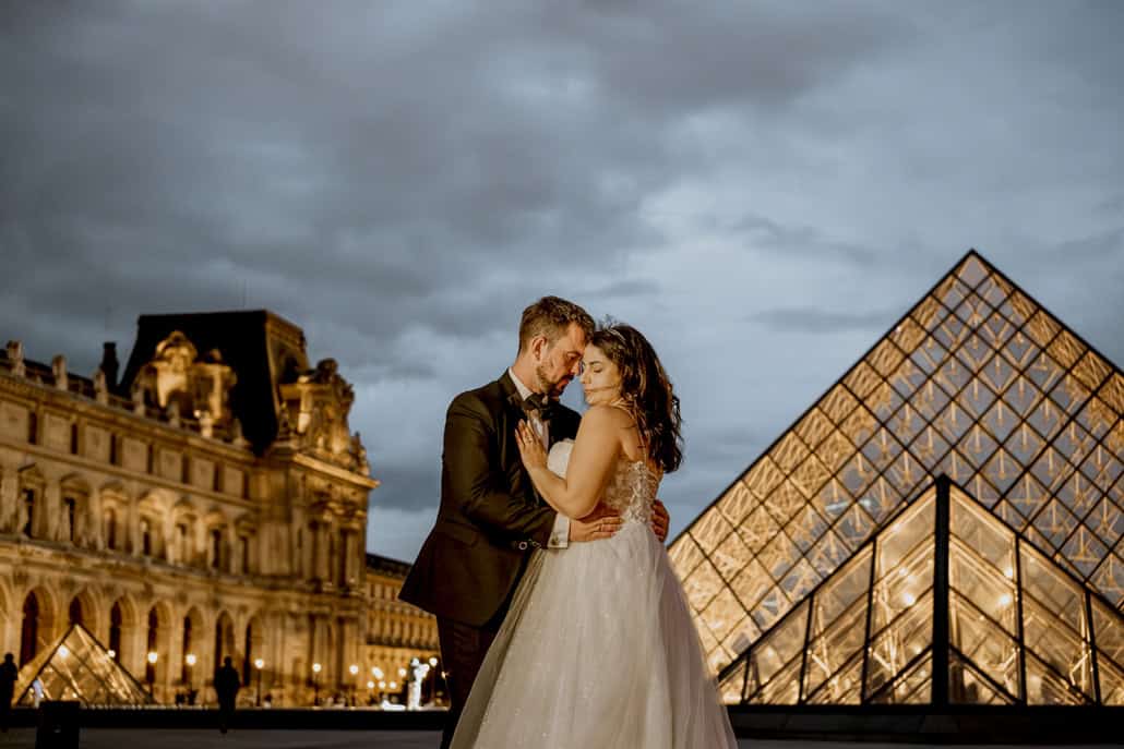 A romantic next-day photo session in Paris | Katerina & Thodoris