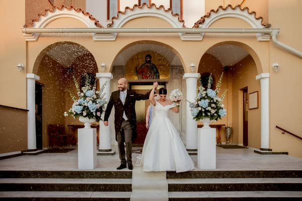 Summer wedding with pastel tones and Portuguese flair | Christina & João