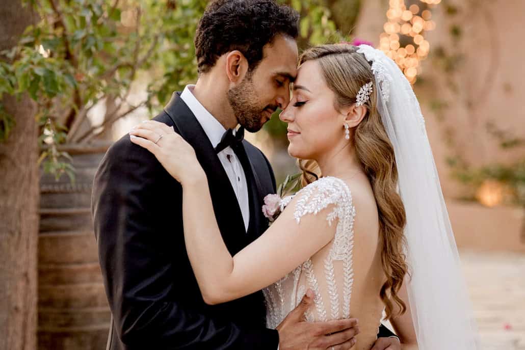 Chic wedding with pastel blooms and golden details at Ktima Kleopatra | Ifigenia & Mohamed