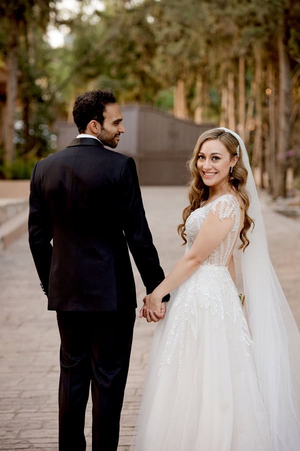 Chic Wedding Pastel Flowers Golden Details Estate Cleopatra