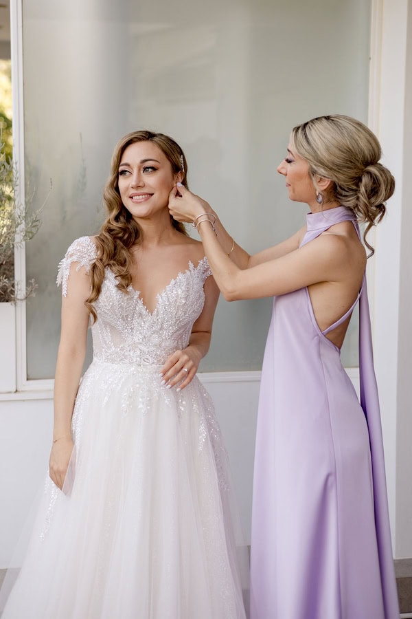 Chic Wedding Pastel Flowers Golden Details Estate Cleopatra