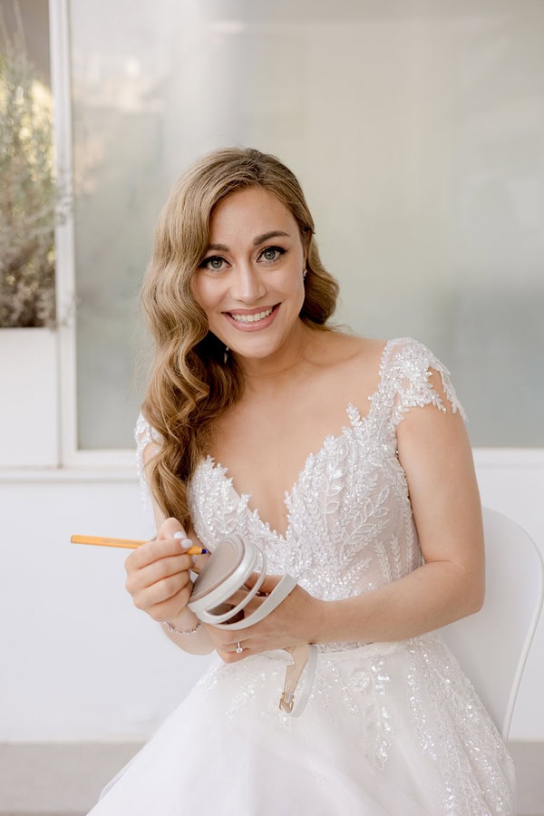 Chic Wedding Pastel Flowers Golden Details Estate Cleopatra