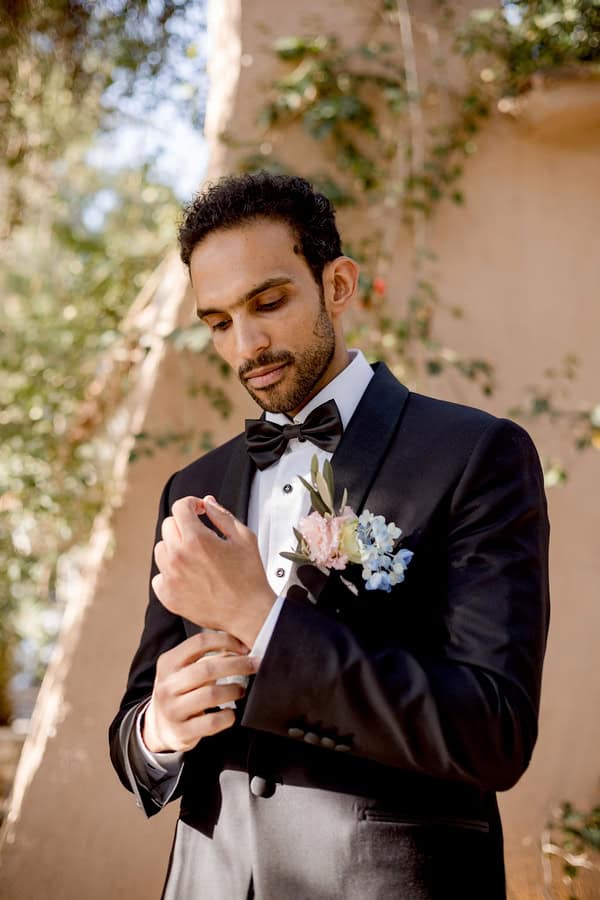 Chic Wedding Pastel Flowers Golden Details Estate Cleopatra