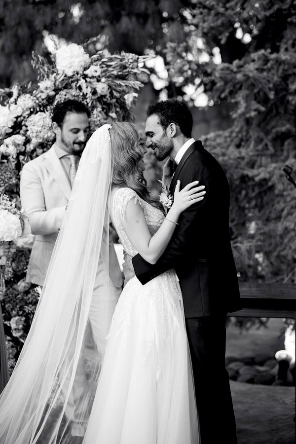 Chic Wedding Pastel Flowers Golden Details Estate Cleopatra