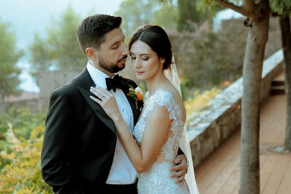 Dreamy wedding at Laas Estate with romantic pastel florals | Marianna & Thanasis