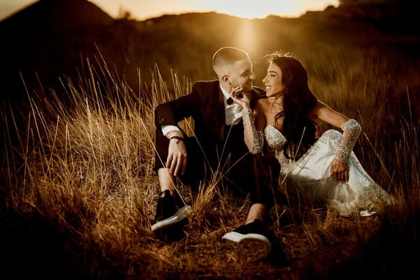 Beautiful autumn wedding with white blooms and a romantic beach next day session | Stella & Ilias