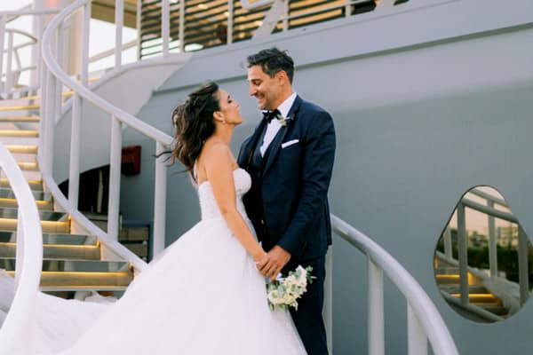 Chic waterfront wedding at Ploes with elegant details and marina views | Mary & Manolis