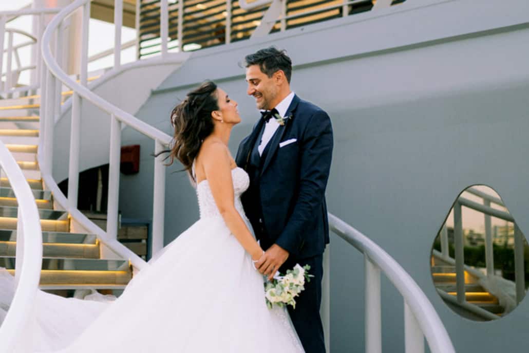 Chic waterfront wedding at Ploes with elegant details and marina views | Mary & Manolis