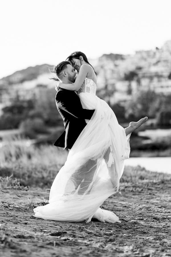 Dreamy Wedding Floral Details Seaside Next Day Session