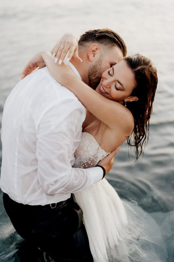 Dreamy Wedding Floral Details Seaside Next Day Session
