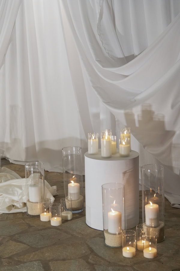 Fall Wedding Tinos White Flowers Lovely Details