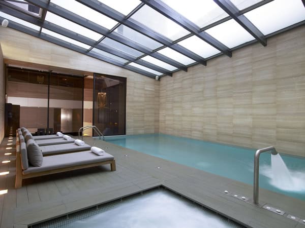 honeymoon-the-met-hotel-10