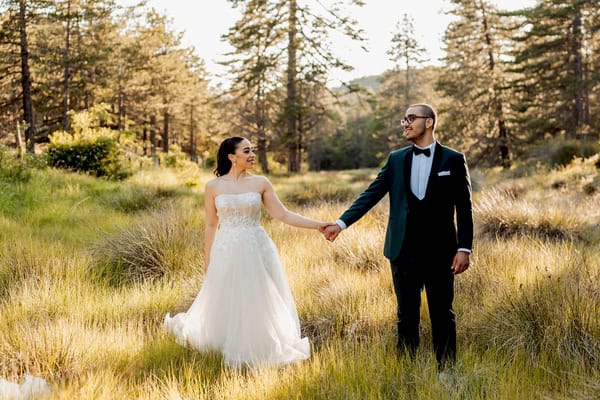 Minimal chic summer wedding in Nicosia | Elizabeth & Panayiotis
