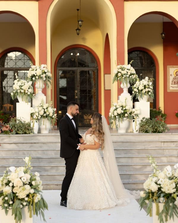 Romantic Summer Wedding White Flowers