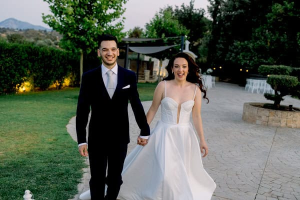 Romantic Summer Wedding White Hues Alsos Nymfon