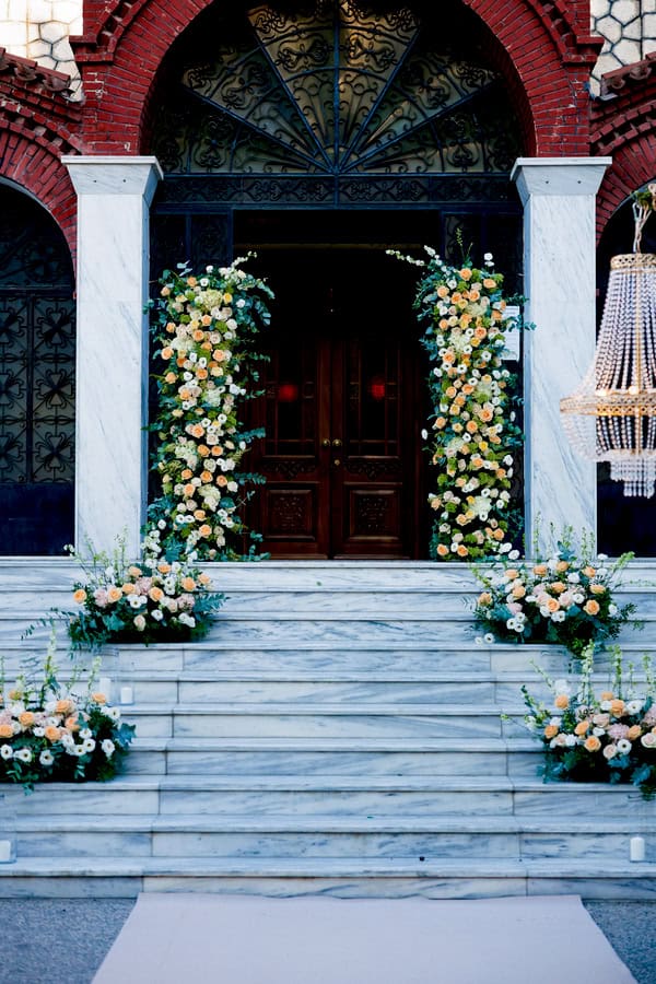 Romantic Summer Wedding White Peach Flowers