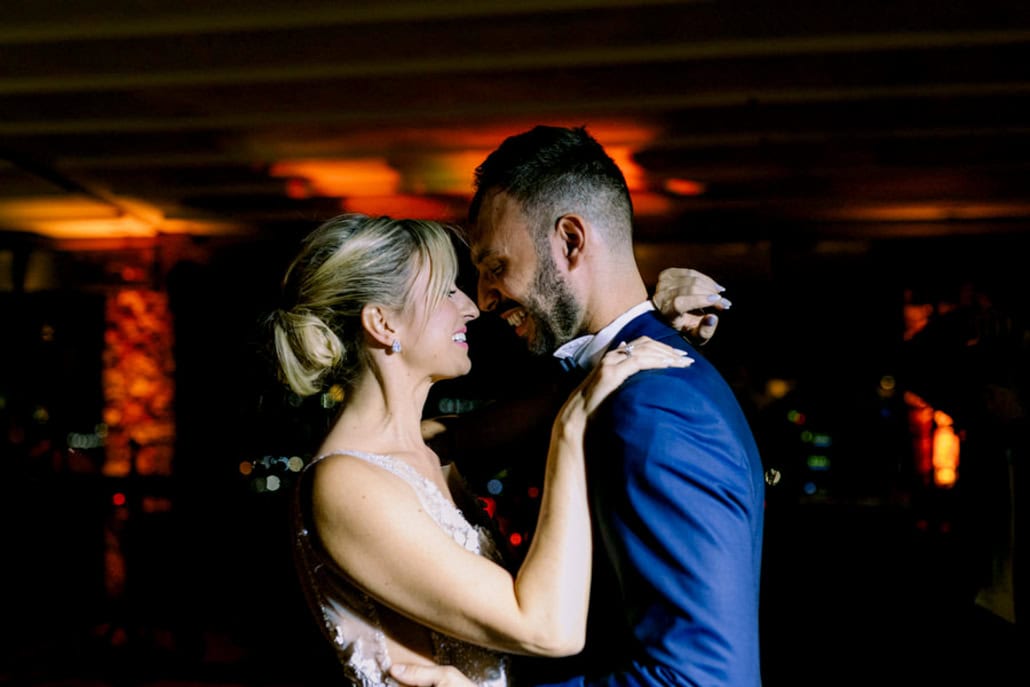 Romantic autumn wedding with timeless white florals at Laas Estate | Ioanna & Nikos