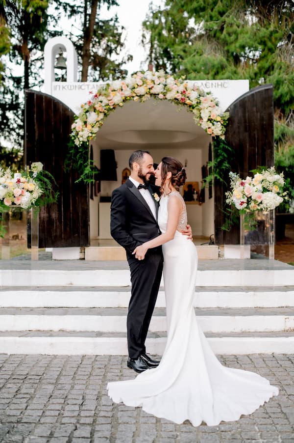 Romantic Fall Wedding Thessaloniki Breathtaking Florals Timeless Details
