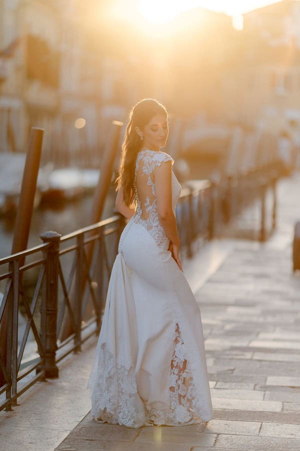 Romantic Spring Wedding Venice Next Day Session