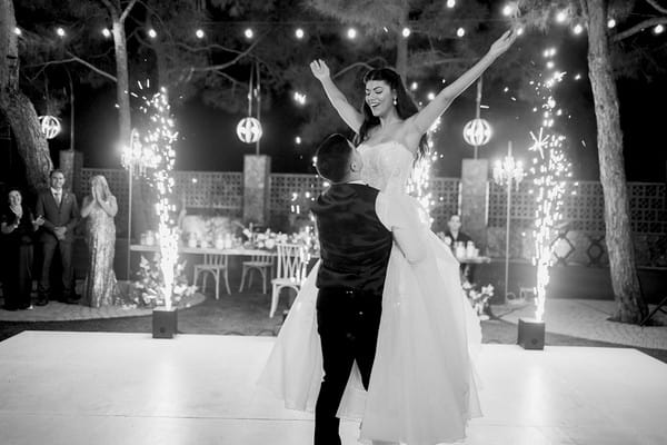 Timeless Chic Wedding Elegant Style Nicosia