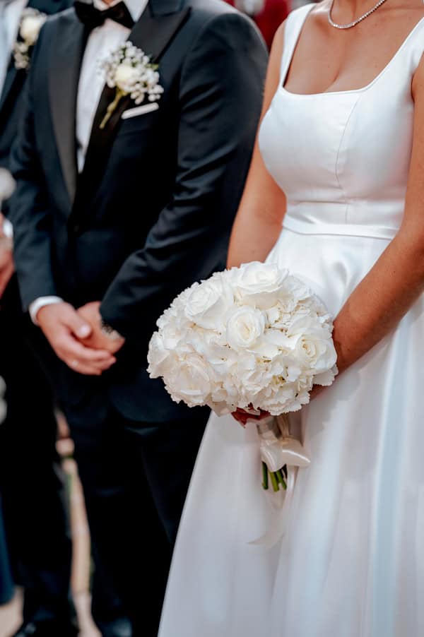 Timeless Wedding White Blooms Ktima Orizontes
