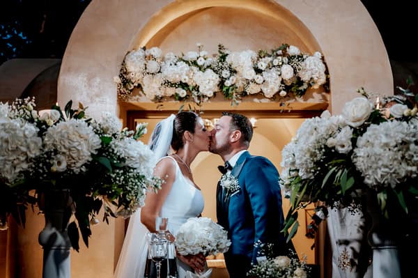 Timeless Wedding White Blooms Ktima Orizontes