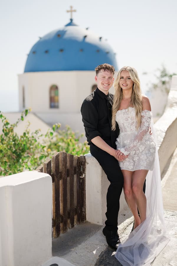 Romantic Summer Elopement In Santorini With Caldera Views