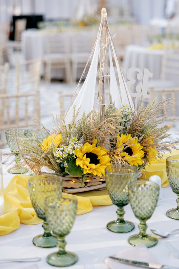 Sunflower Seaside Wedding Decoration Ideas