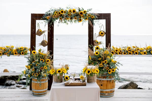 Sunflower Seaside Wedding Decoration Ideas