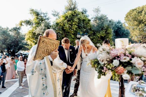 Boho Chic Summer Wedding Athesn Romantic Hues